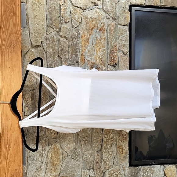 Lululemon sports bra tank - Picture 3 of 3